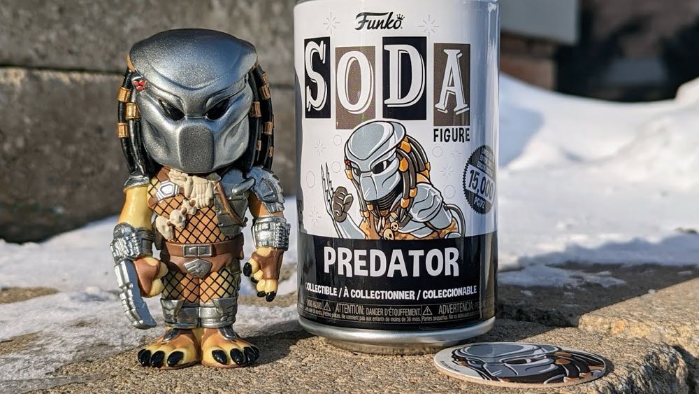 Predator Soda  vinyl figure collectible - Main Image 3