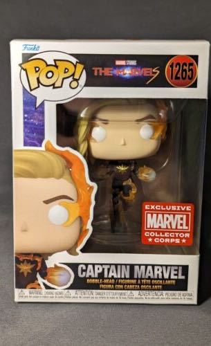 Captain Marvel 1265 Marvel Collector Corps - Marvel Universe vinyl figure collectible - Main Image 4
