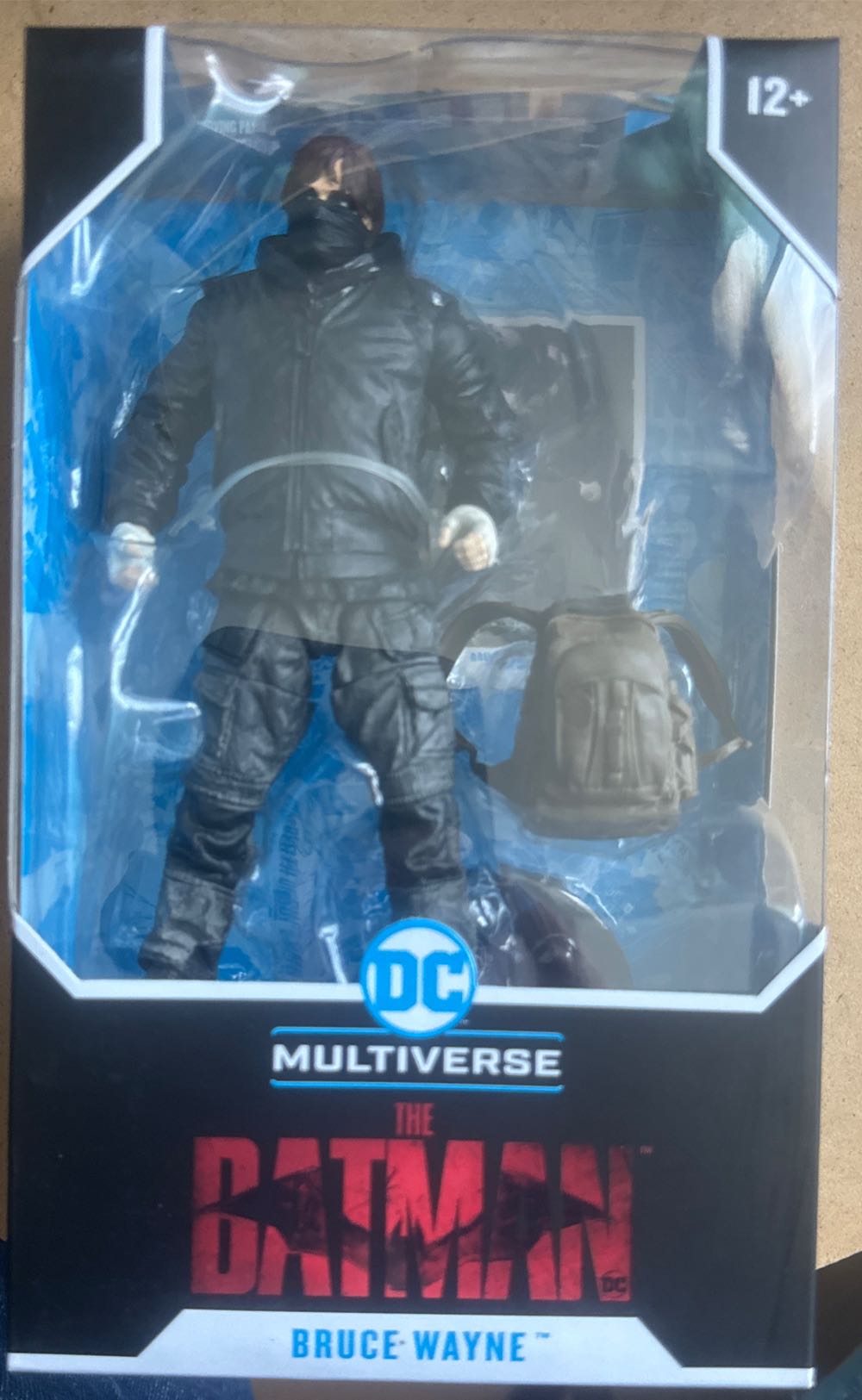 DC Multiverse The Batman: Bruce Wayne - Batman vinyl figure collectible [Barcode 787926150827] - Main Image 2