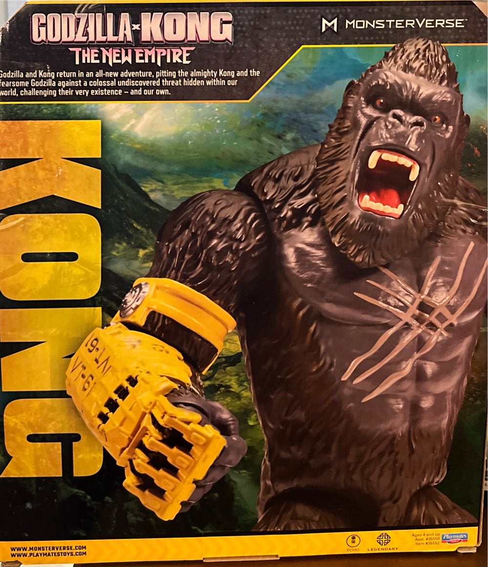 Playmates Giant Kong With B.E.A.S.T. Glove - Godzilla vinyl figure collectible [Barcode 043377355526] - Main Image 2