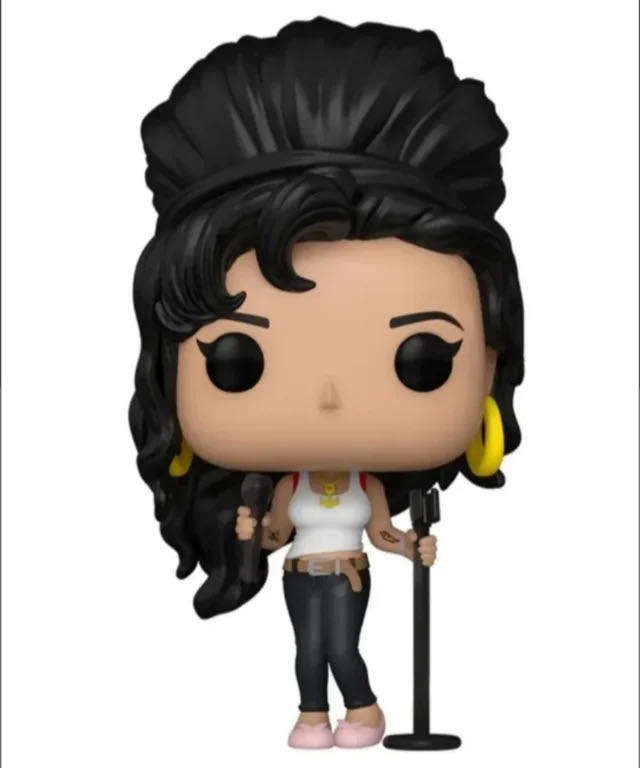 Amy Winehouse - Musicians vinyl figure collectible [Barcode 889698710664] - Main Image 3