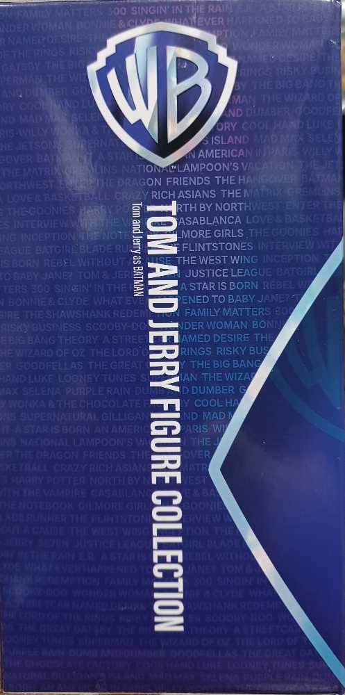 Tom And Jerry As Batman - Tom As Batman Statue  vinyl figure collectible [Barcode 4983164884418] - Main Image 3