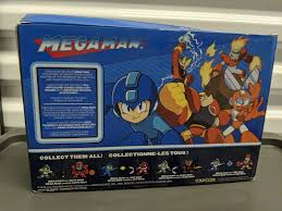 Mega Man Vs. Elec Man (8 Bit)  vinyl figure collectible [Barcode 192995401686] - Main Image 2