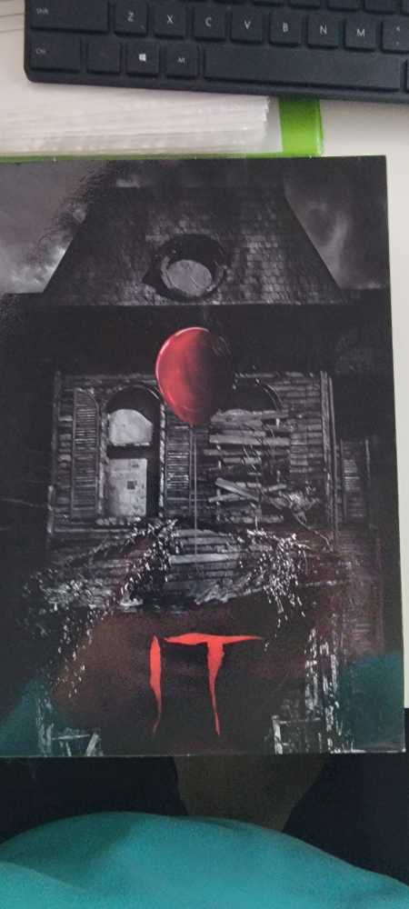 IT: Pennywise 2 - It vinyl figure collectible [Barcode 634482454671] - Main Image 2