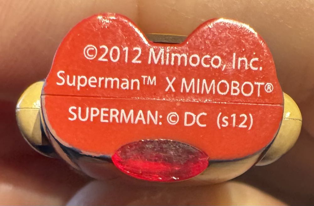 Dc Universe 8 Gb Superman Flash Drive - DC Universe vinyl figure collectible - Main Image 3