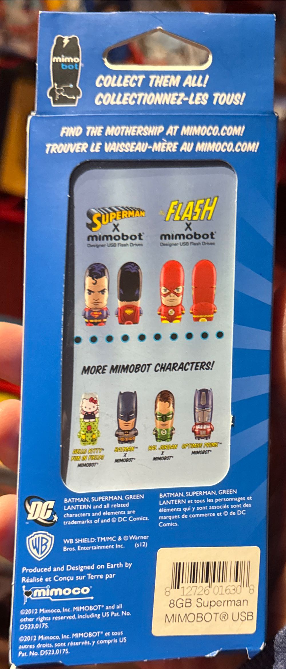 Dc Universe 8 Gb Superman Flash Drive - DC Universe vinyl figure collectible [Barcode 812726016308] - Main Image 2