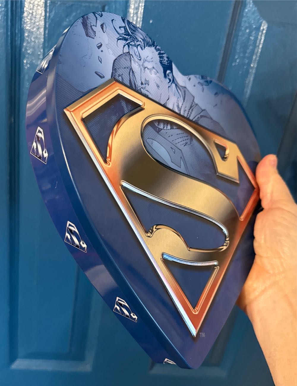 Candy Tin Superman Justice League Hero Chest Heart Shaped Valentine  vinyl figure collectible [Barcode 768395505585] - Main Image 2