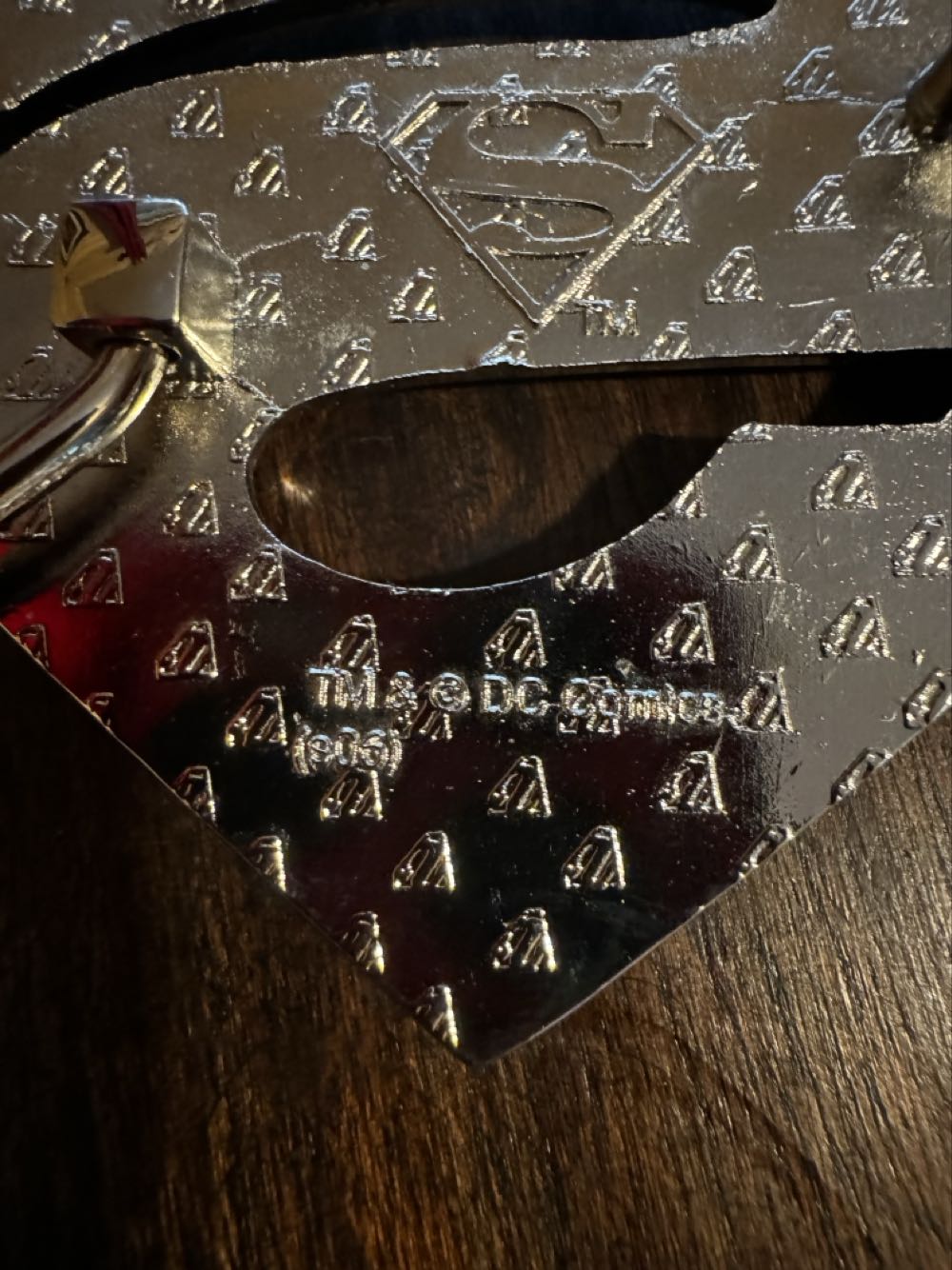 Belt Buckle - Reversible “S” Shield Belt Buckle - DC Comics vinyl figure collectible - Main Image 4