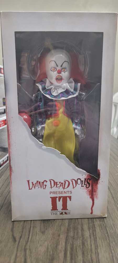 IT Pennywise Living Dead Dolls  vinyl figure collectible [Barcode 696198991208] - Main Image 2
