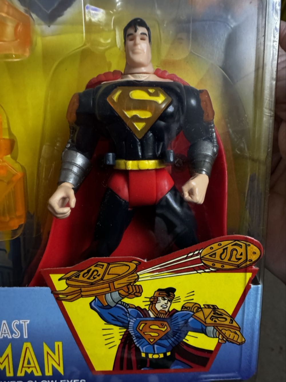 Superman Vision Blast By Kenner - DC Comics vinyl figure collectible [Barcode 076281629520] - Main Image 4