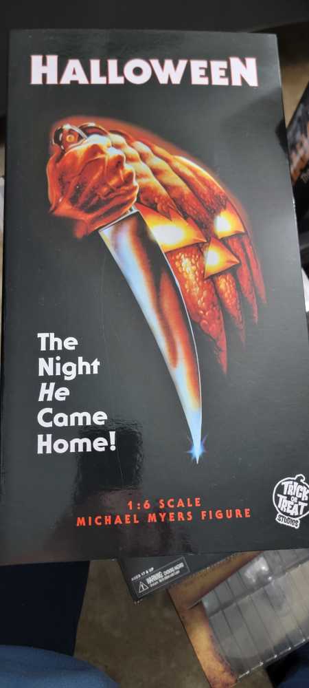 Michael Myers 12’ Trick Or Treat Studios Halloween Michael Myers Action Figure 12”  vinyl figure collectible [Barcode 811501036180] - Main Image 2