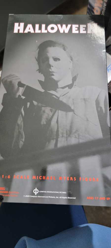 Michael Myers 12’ Trick Or Treat Studios Halloween Michael Myers Action Figure 12”  vinyl figure collectible [Barcode 811501036180] - Main Image 3