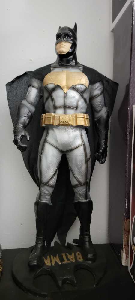 Batman Dc Comics Batman Logo Silicone Ice Cube Tray | Makes 10 Molded Cubes