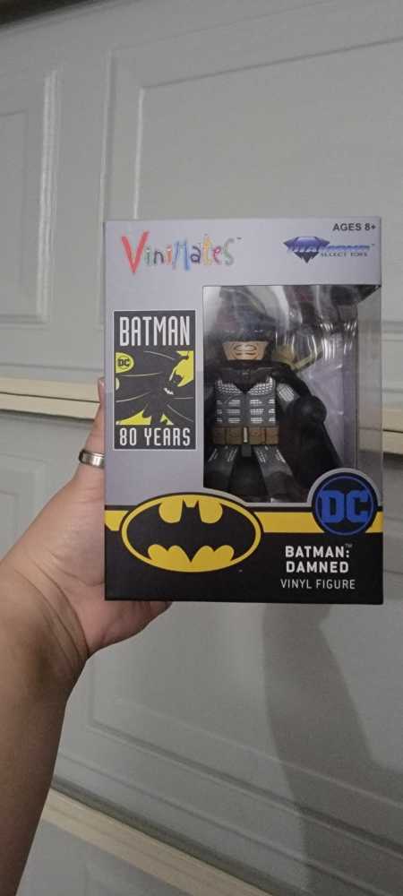 Batman Diamond Select Toys Dc Comics Vinimates: Batman Damned Vinimate Vinyl Figure Multicolor  vinyl figure collectible [Barcode 699788836361] - Main Image 2