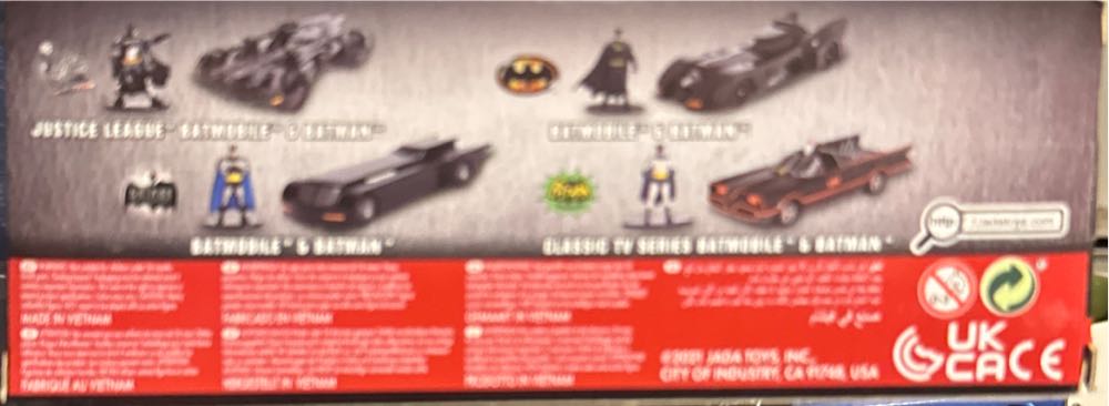 Batman Toys Dc Comics Batman: The Animated Series & Batmobile 1:32 Die Cast Vehicle With Figure  vinyl figure collectible [Barcode 801310317051] - Main Image 2