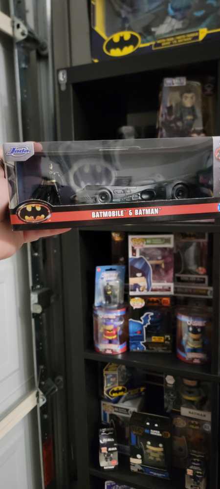 Batman Dc Comics 1:32 Batmobile   vinyl figure collectible [Barcode 801310317044] - Main Image 2