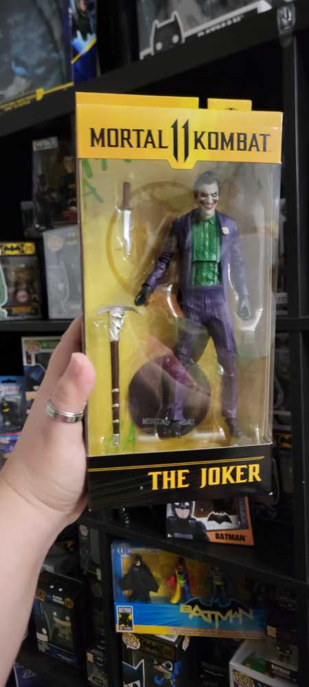 Joker Mcfarlane Toys Mortal Kombat The Joker 7” Action Figure With Accessories  vinyl figure collectible [Barcode 787926110562] - Main Image 2