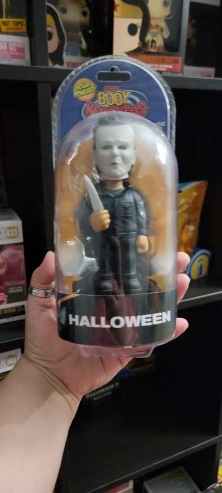 Neca Body Knockers Halloween: Michael Myers  vinyl figure collectible [Barcode 634482606483] - Main Image 2