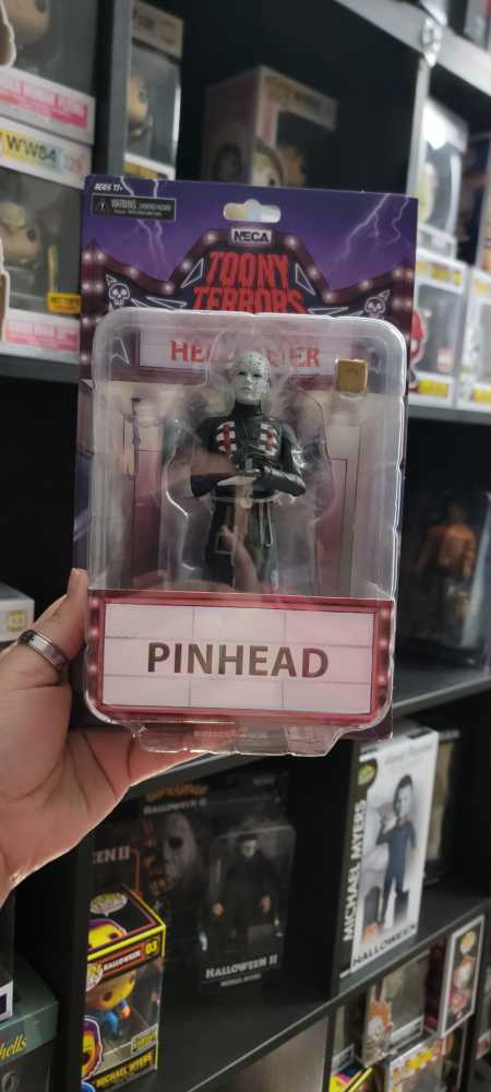 Hellraiser Toony Terrors - Hellraiser vinyl figure collectible [Barcode 634482330081] - Main Image 2