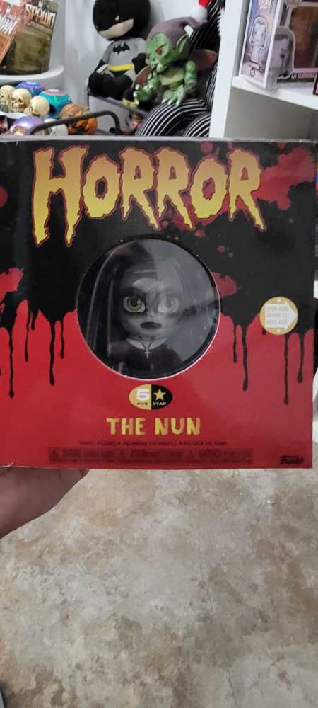 TheNun The Nun - The Nun vinyl figure collectible [Barcode 889698424721] - Main Image 2