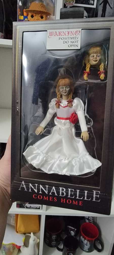 TheConjuring Annabelle Neca  vinyl figure collectible [Barcode 634482148938] - Main Image 2
