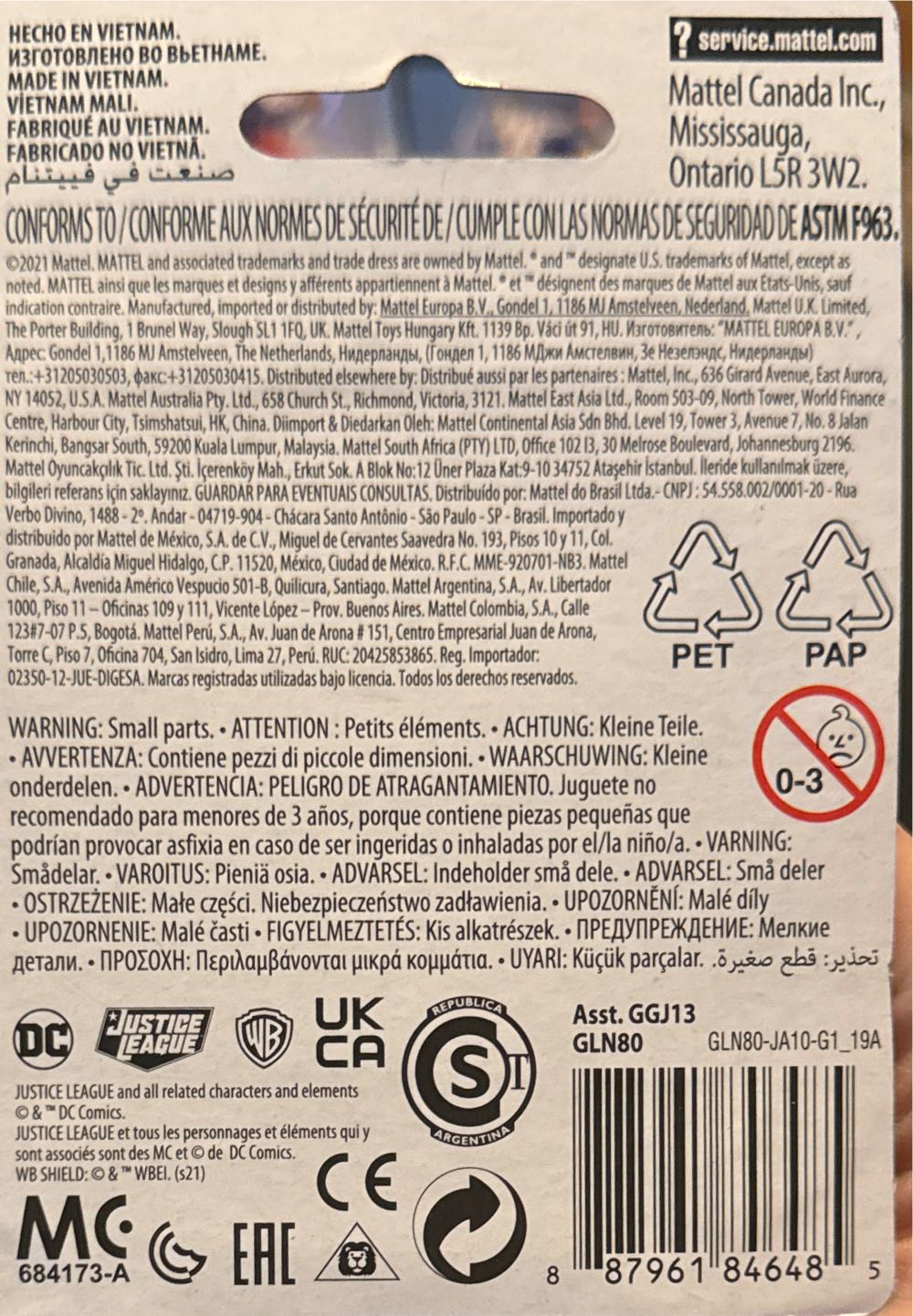 Micro Collection Justice League Superman Black Suit  vinyl figure collectible - Main Image 3