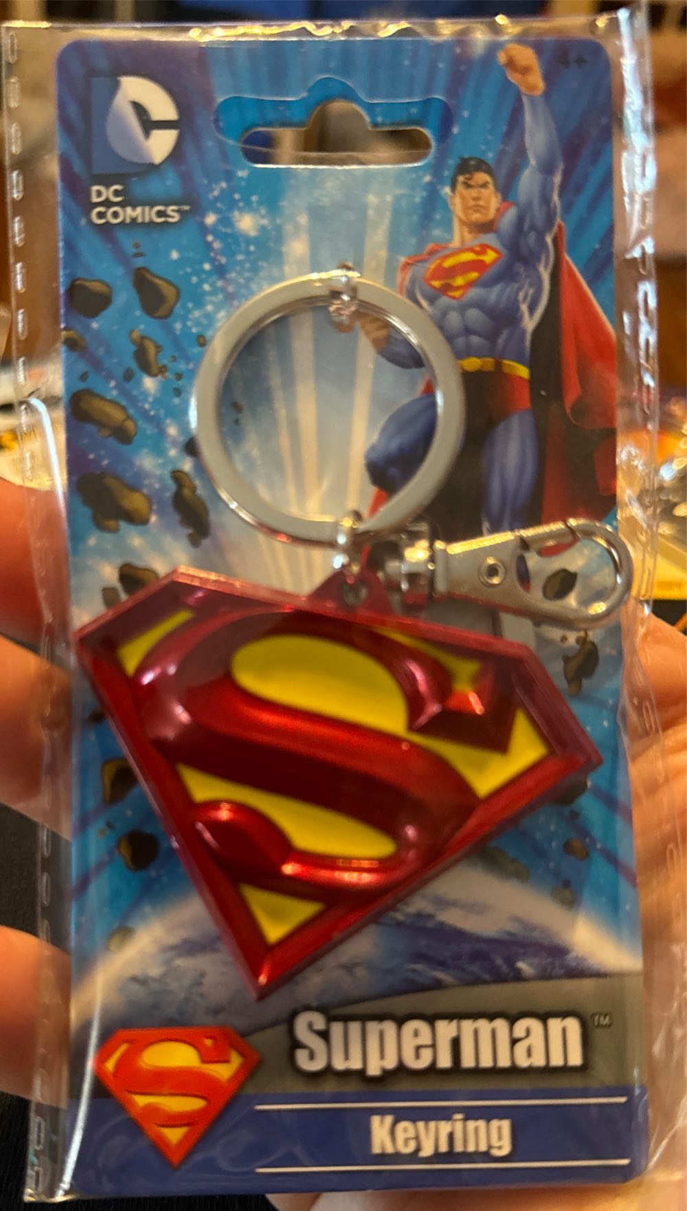 Key Ring DC Colored Superman Logo Key Ring - DC Comics vinyl figure collectible [Barcode 077764450839] - Main Image 2