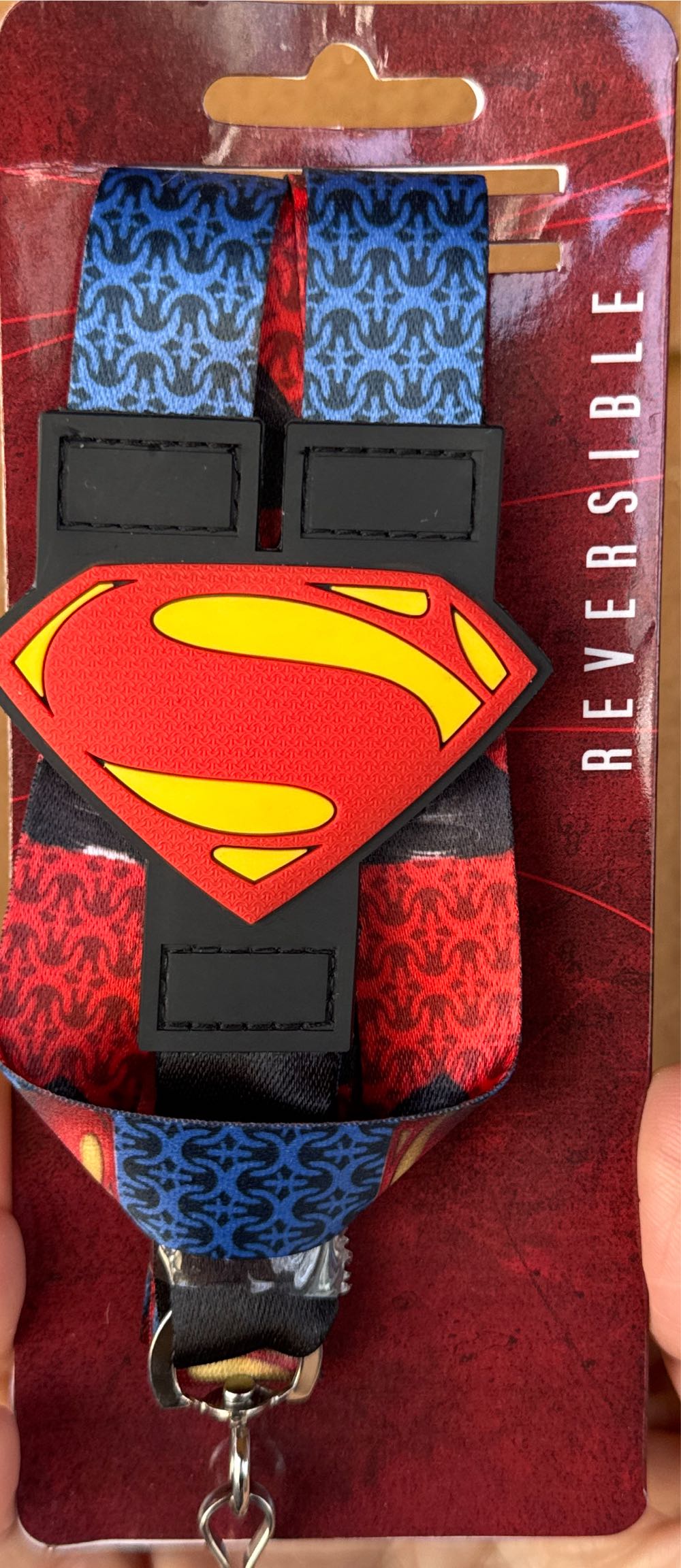 Man Of Steel Lanyard Graphic Reversible Lanyard W Clip - DC Comics vinyl figure collectible [Barcode 887439160068] - Main Image 3