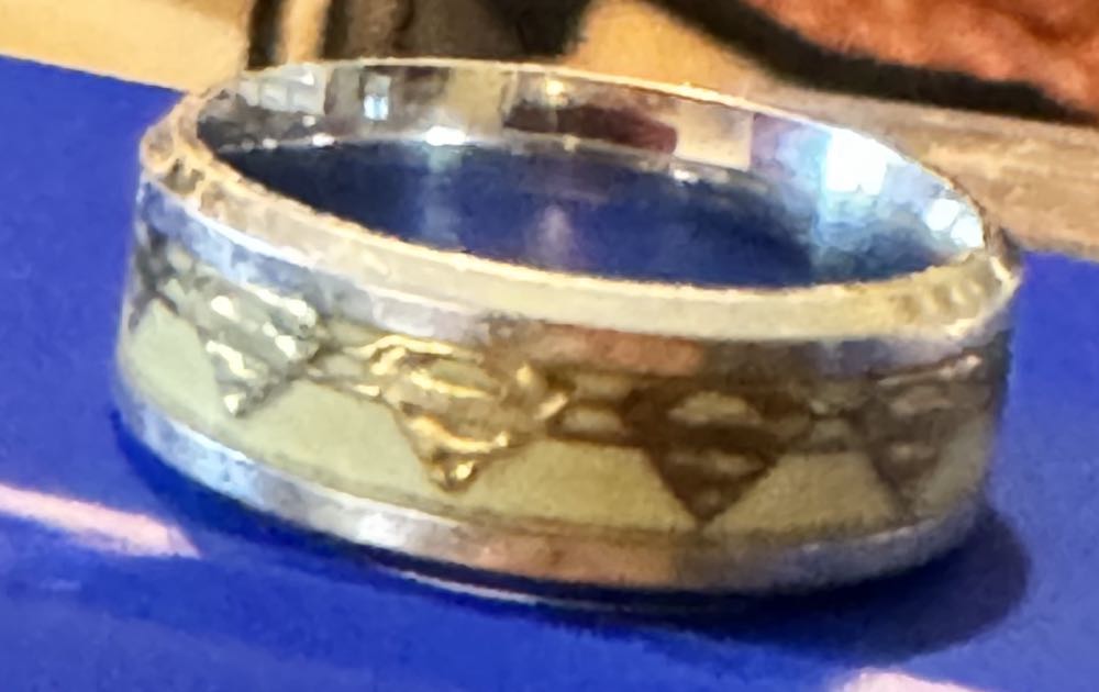 Ring Superman Titanium  vinyl figure collectible - Main Image 2