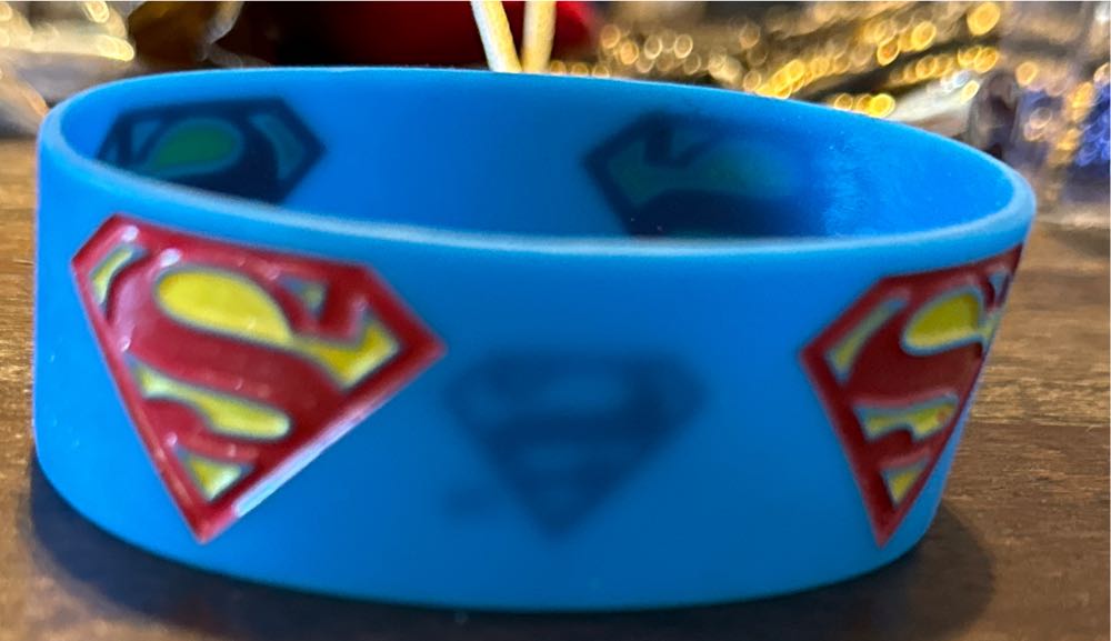 The Wand Company Original Poké Ball Authentic Replica Realistic Electronic Die-cast Poké Ball With Display Case Light Features – Officially Licensed By Pokémon