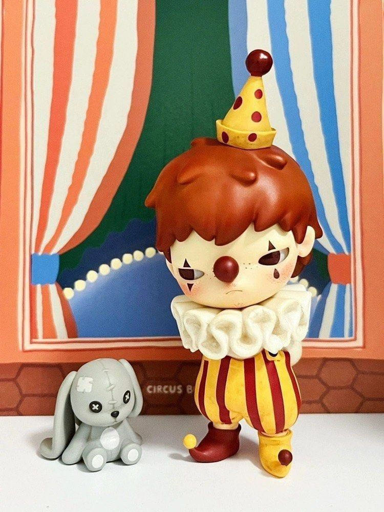 Sad Clown  vinyl figure collectible - Main Image 2