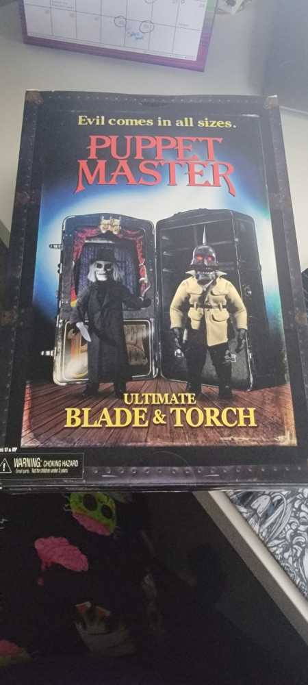 Blade & Torch  vinyl figure collectible [Barcode 634482454930] - Main Image 2