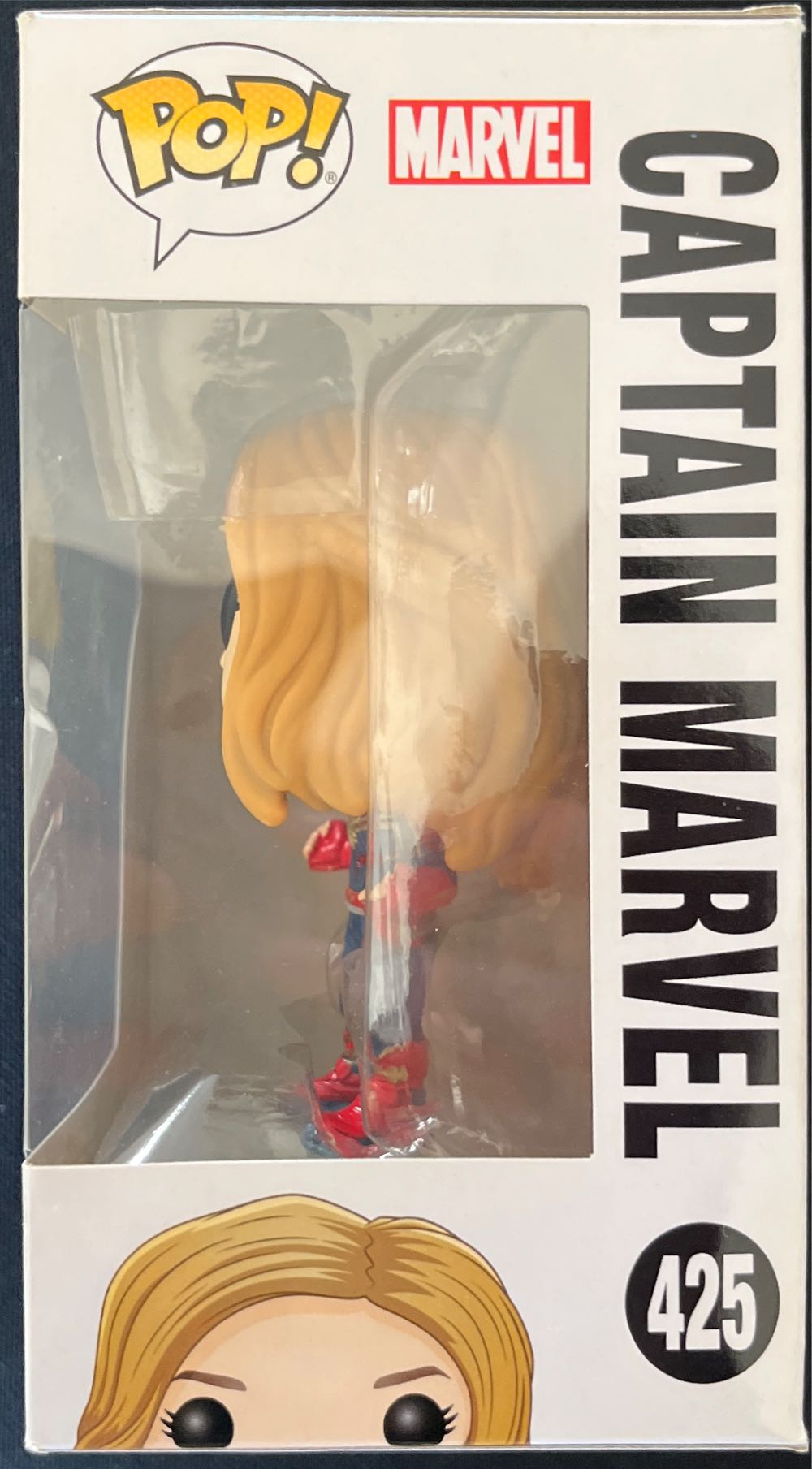 Captain Marvel - Captain Marvel vinyl figure collectible [Barcode 889698363419] - Main Image 4