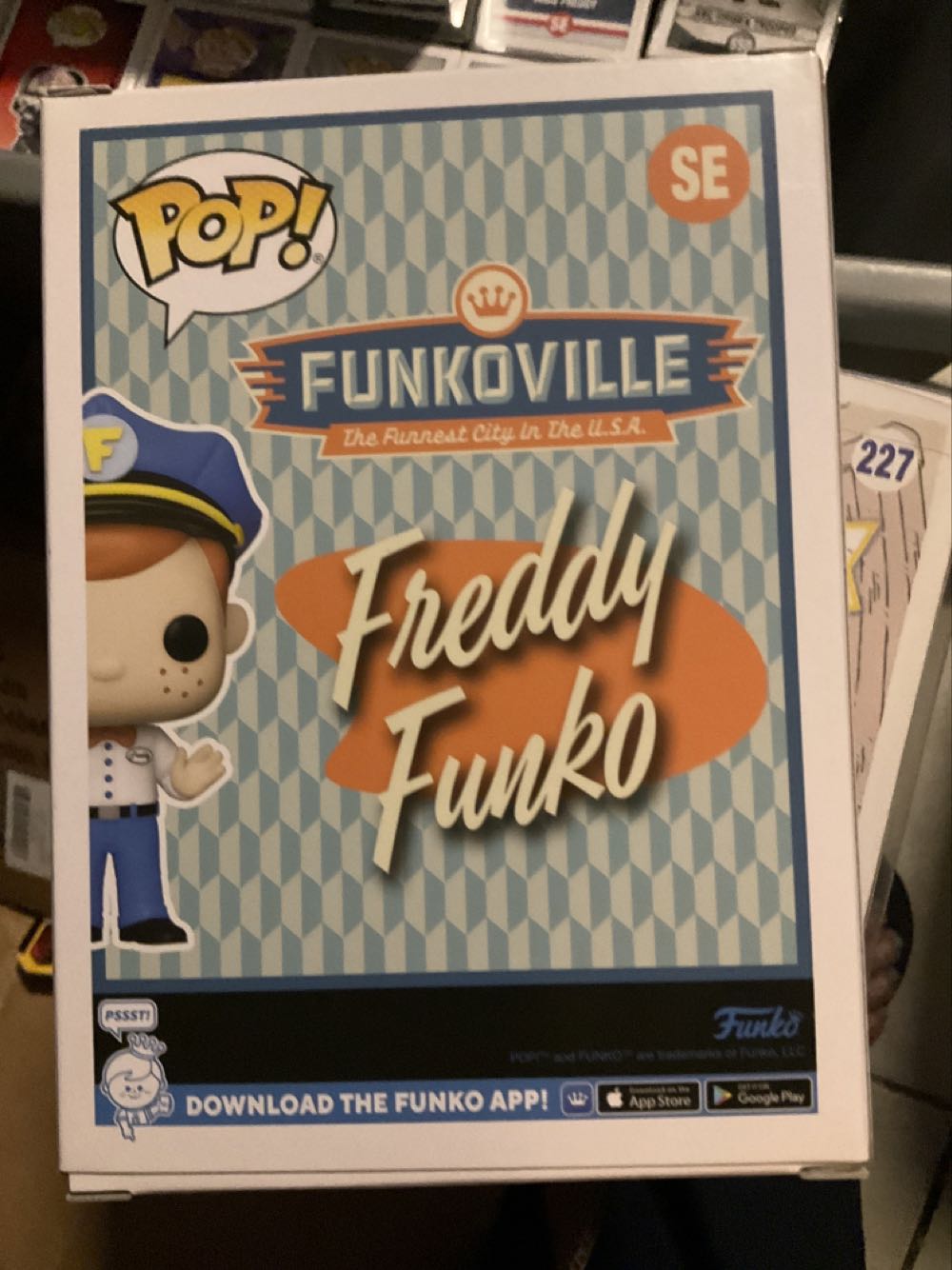 Fun On The Run Freddy - Funko vinyl figure collectible [Barcode 889698761505] - Main Image 2