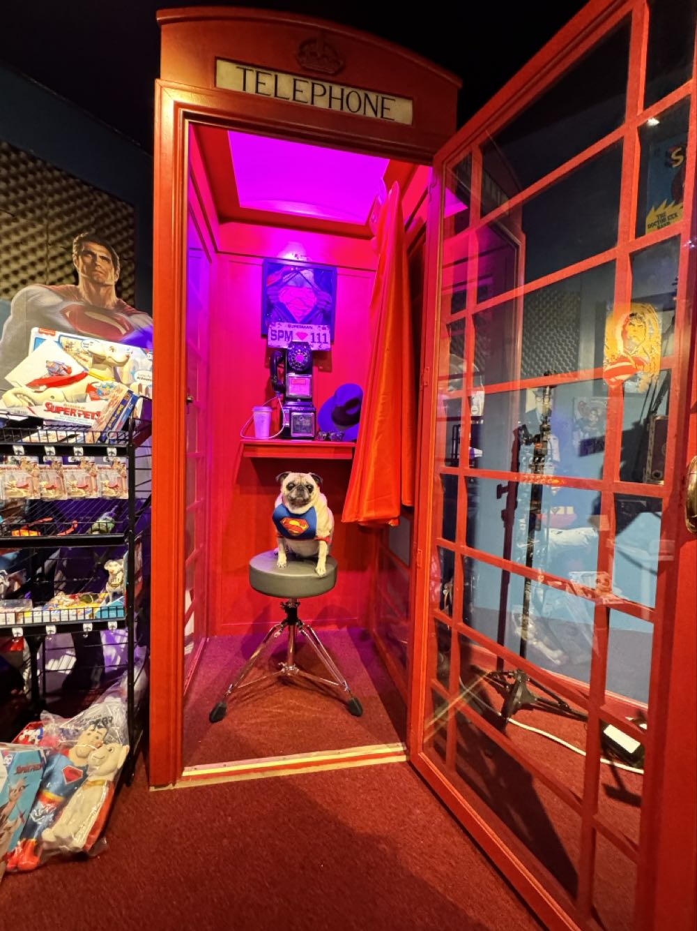 Phone Booth Full Size 1970s  vinyl figure collectible - Main Image 2