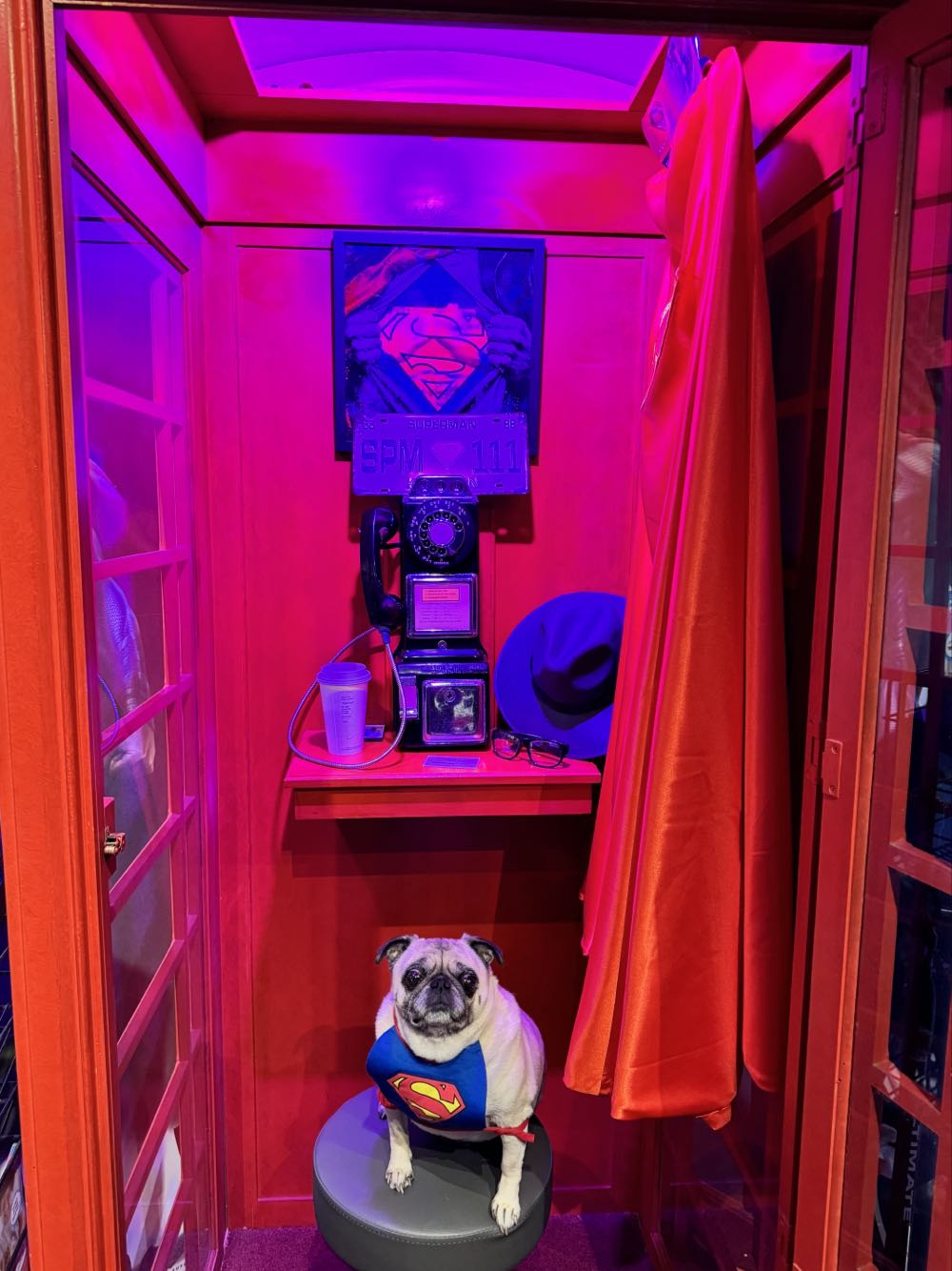 Phone Booth Full Size 1970s  vinyl figure collectible - Main Image 3