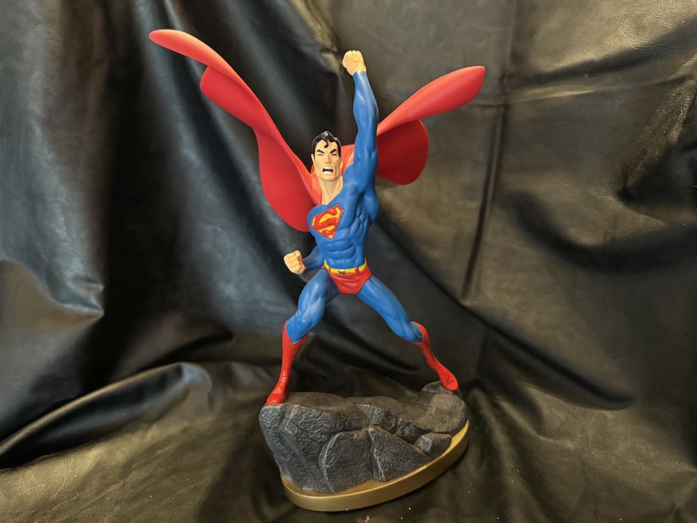 DC Direct Superman Cover To Cover Superman Special ’83 #1 Statue  vinyl figure collectible [Barcode 761941254029] - Main Image 2
