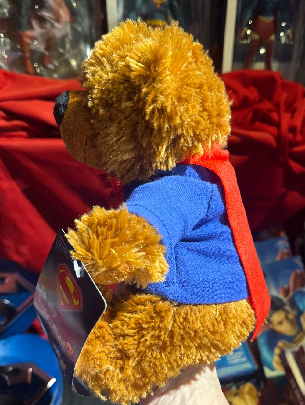 Superman Plus Bear Medium  vinyl figure collectible [Barcode 073964270802] - Main Image 2