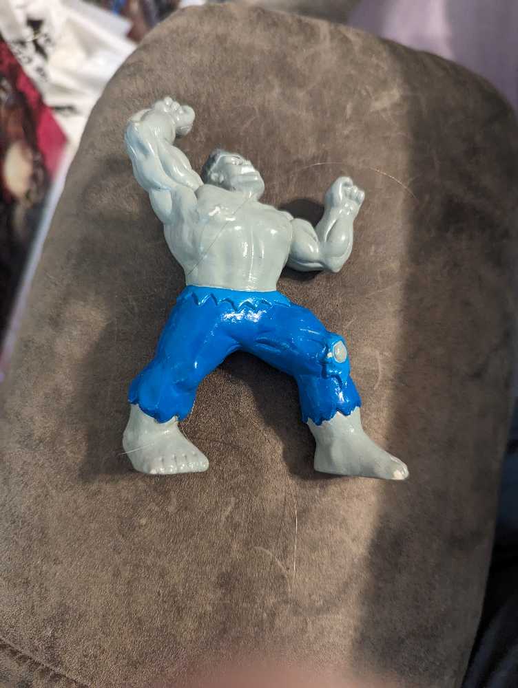 Hulk (Grey) PVC  vinyl figure collectible - Main Image 2