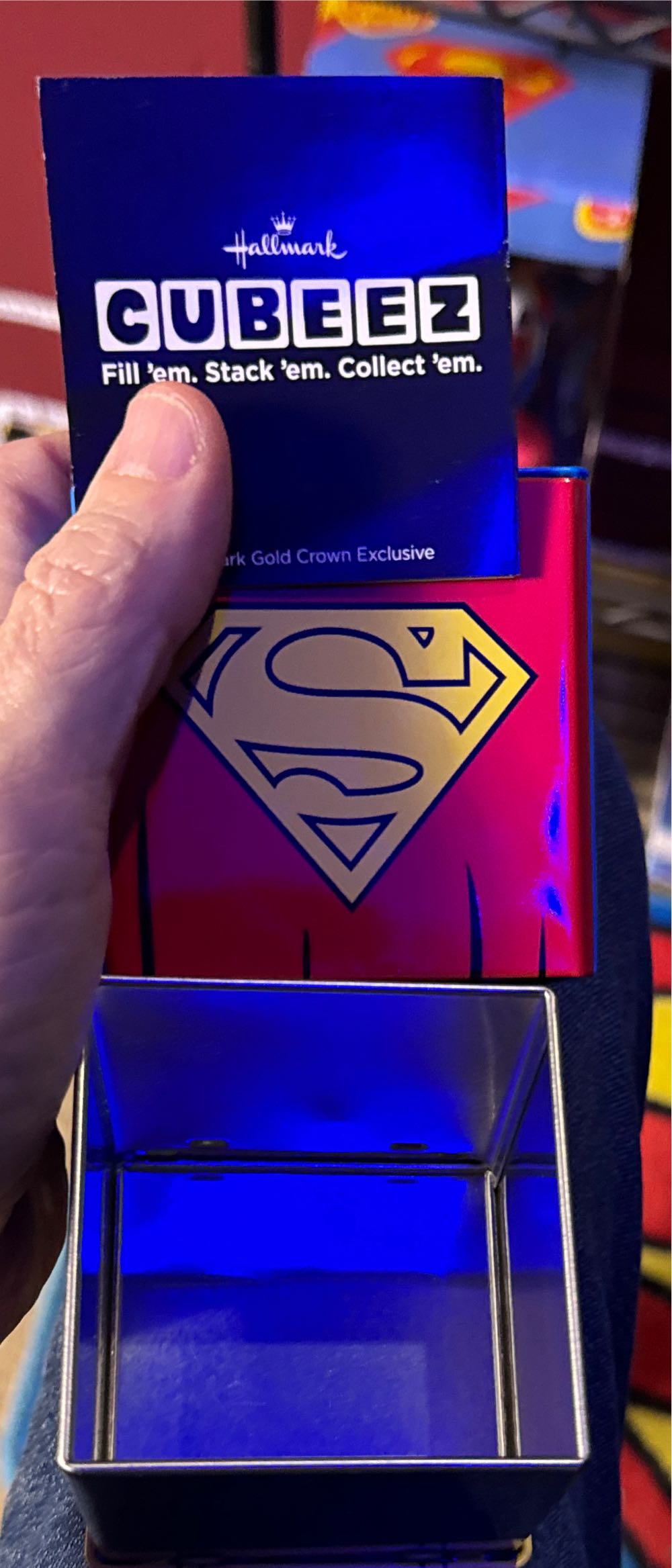 Hallmark Superman Cubeez  vinyl figure collectible [Barcode 763795069491] - Main Image 3