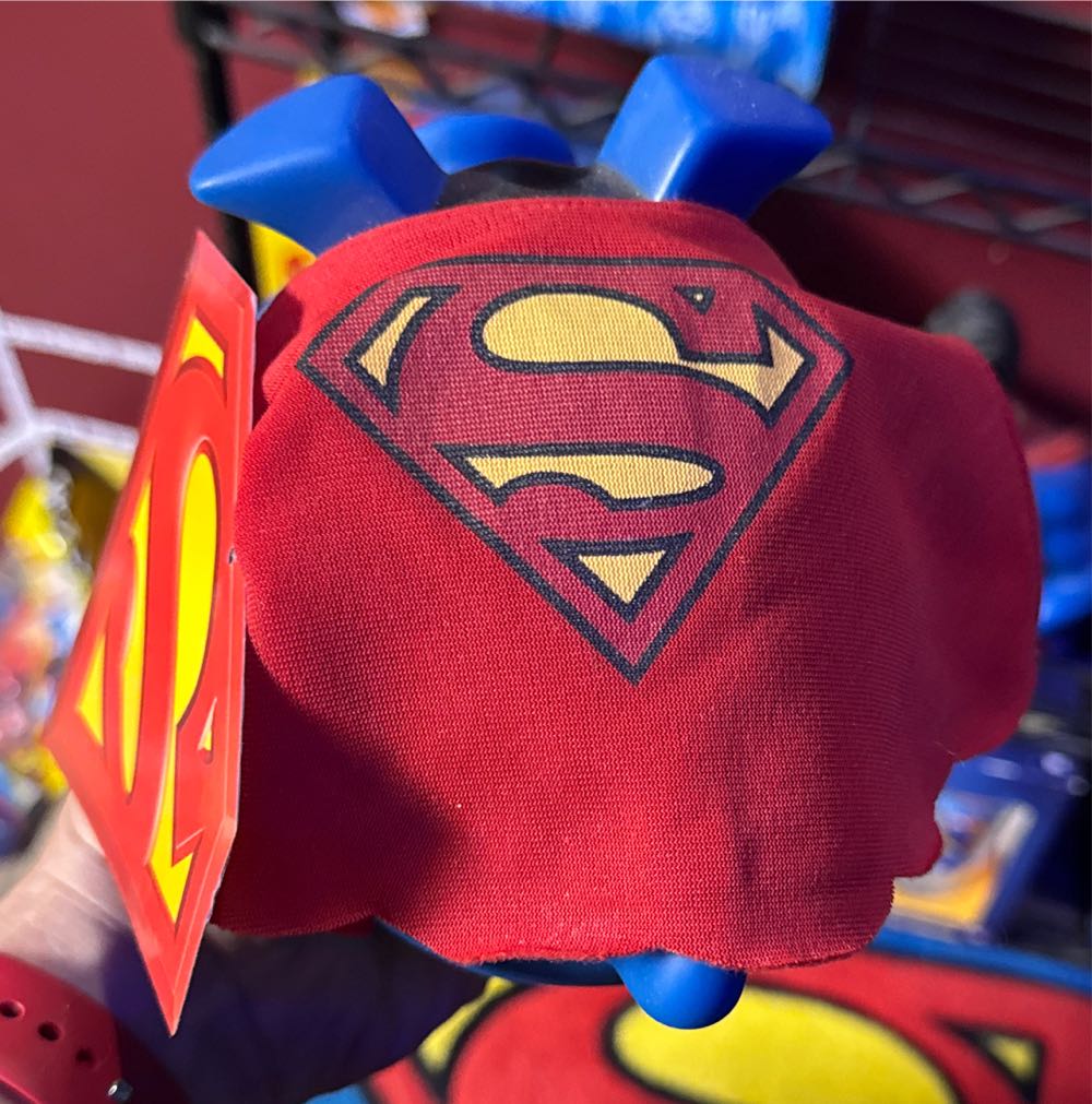 Piggy Superman Bank DC  vinyl figure collectible [Barcode 120367400005] - Main Image 2