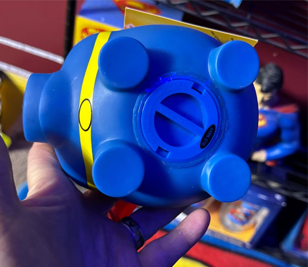 Piggy Superman Bank DC  vinyl figure collectible [Barcode 120367400005] - Main Image 3