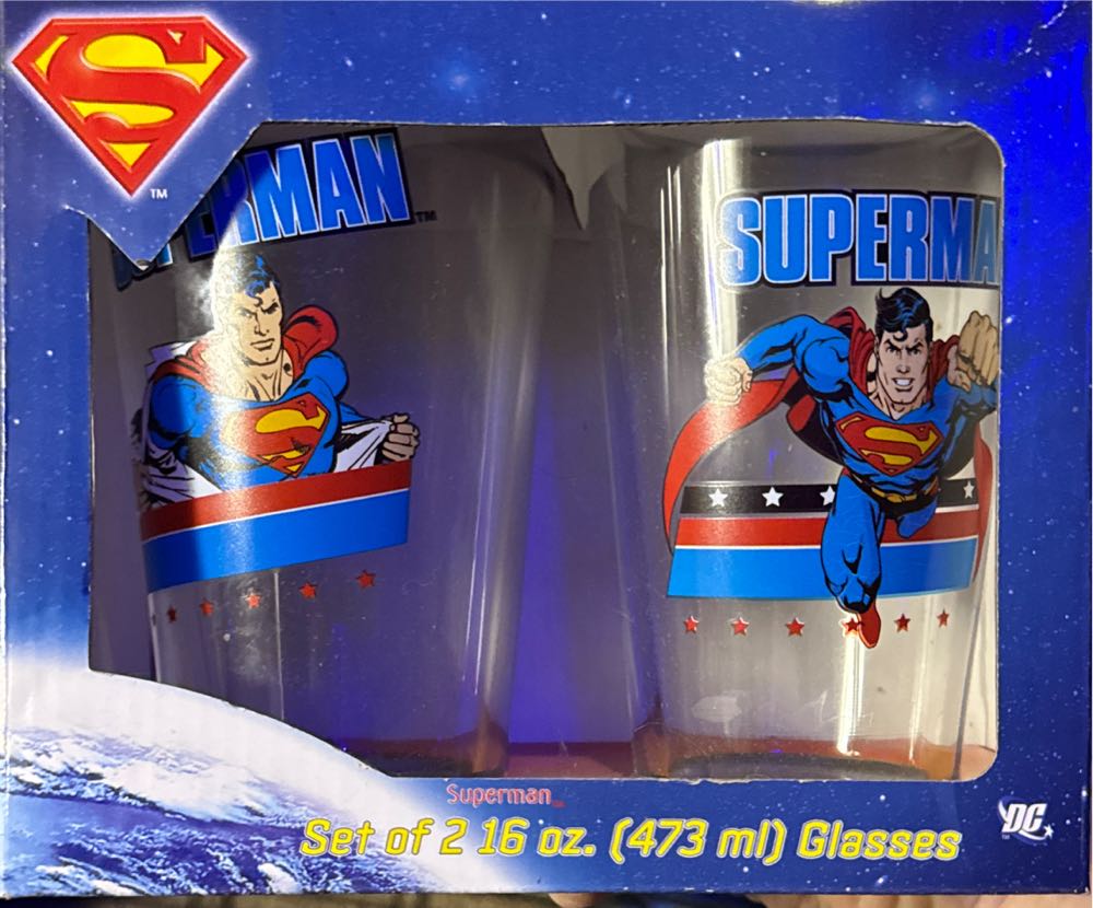 Set Of Two Superman 16oz Pint Glasses  vinyl figure collectible [Barcode 733966054076] - Main Image 2