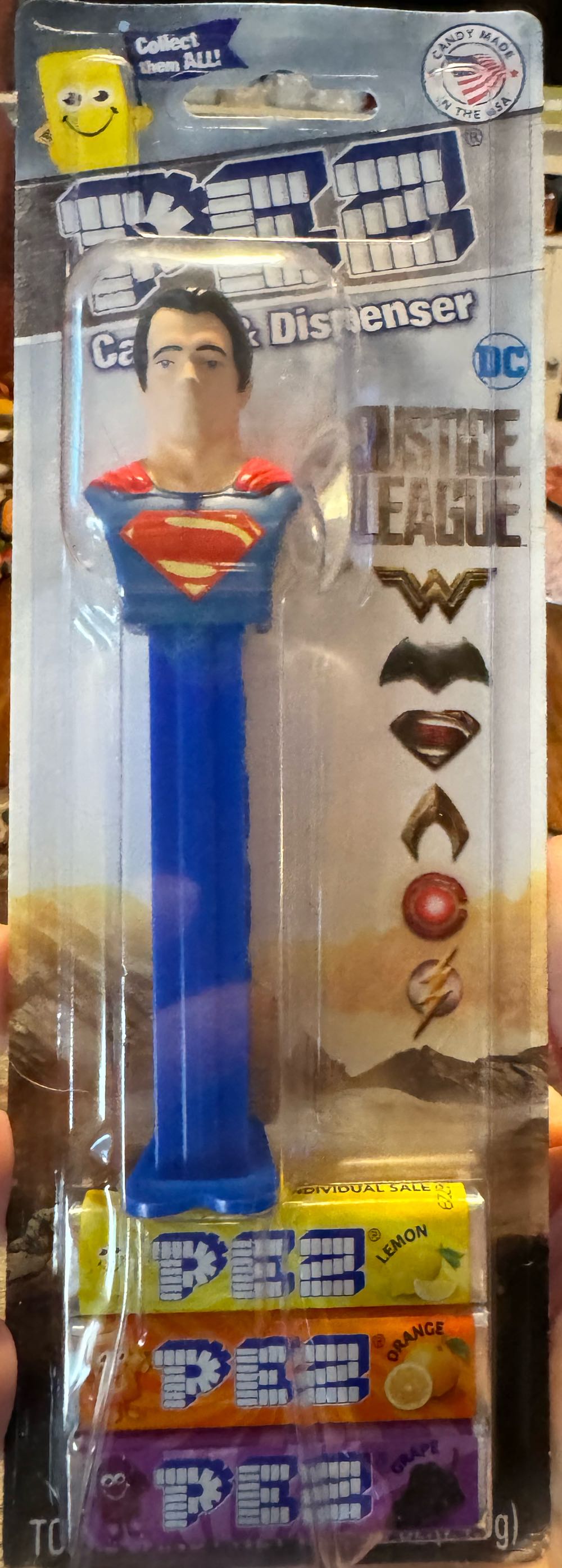 Justuce League Superman Pez Dispenser With Candy  vinyl figure collectible - Main Image 2