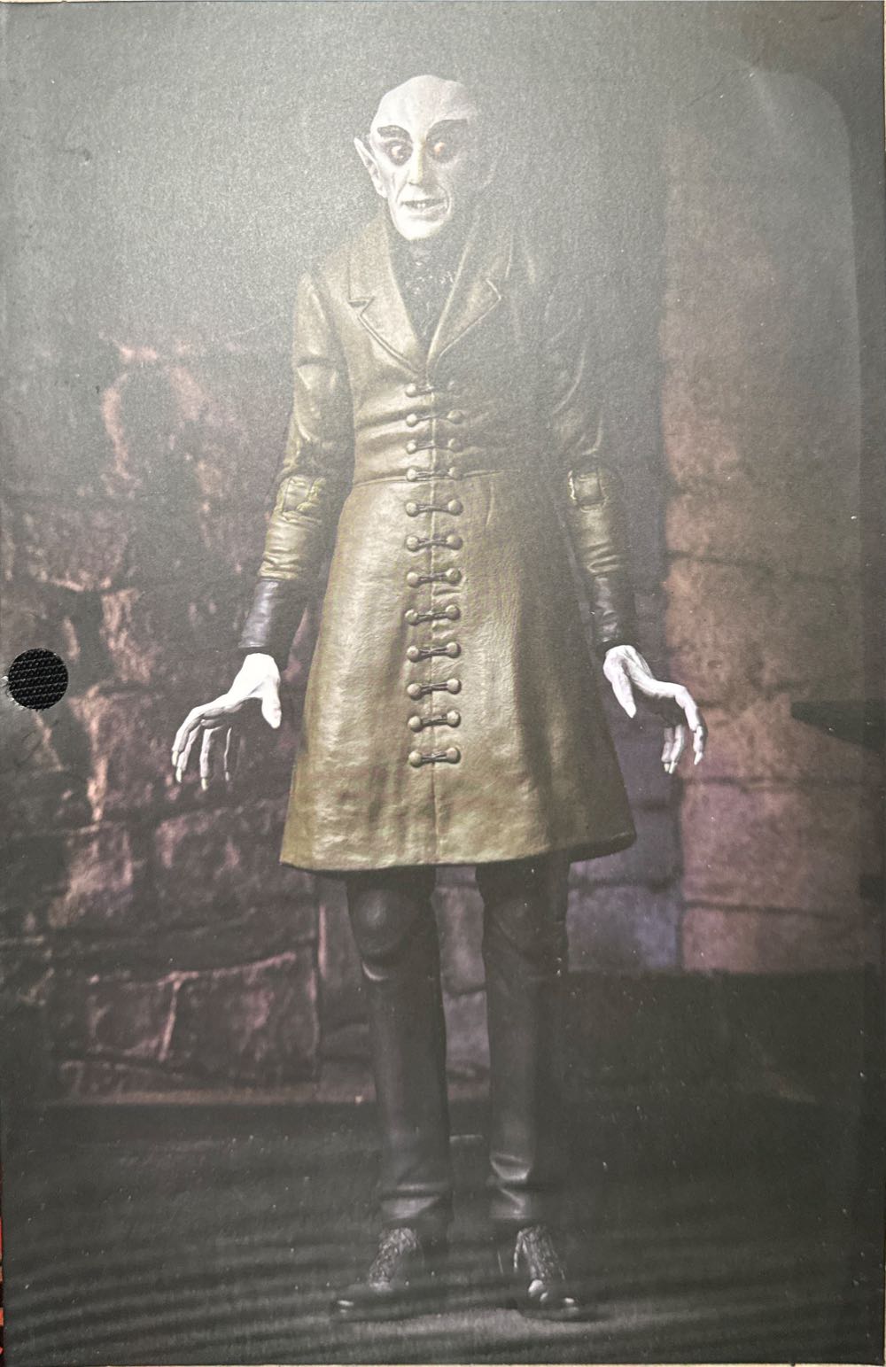 Count Orlok - Nosferatu vinyl figure collectible [Barcode 634482061015] - Main Image 3