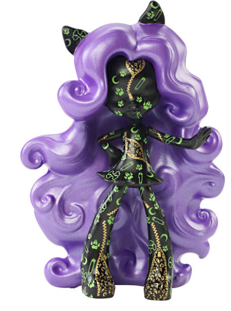 236 - Eleventh Doctor with Fez and mop