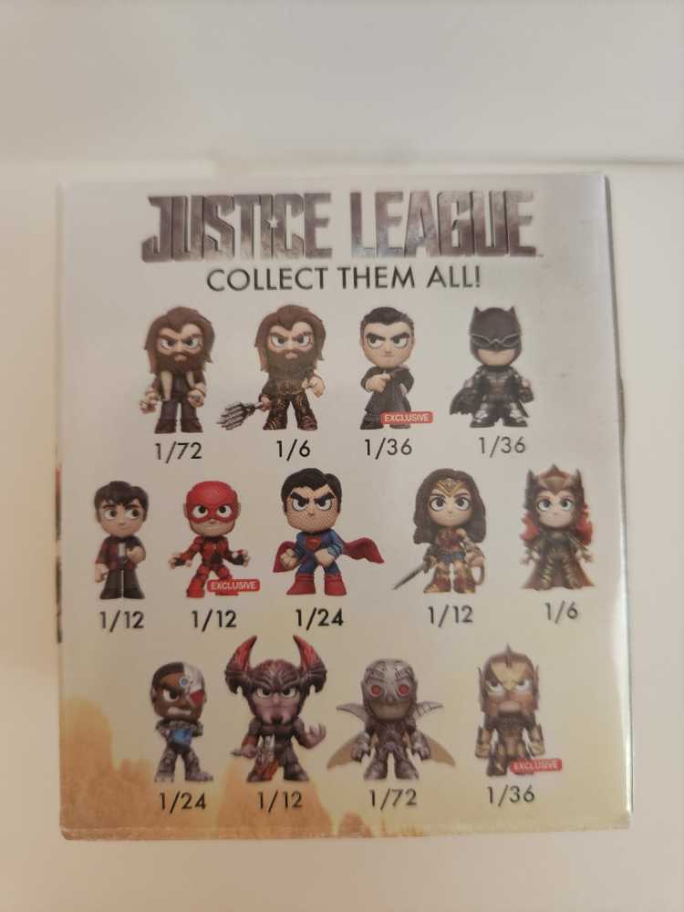Wonder Woman Justice League Mini Exclusive   vinyl figure collectible - Main Image 2