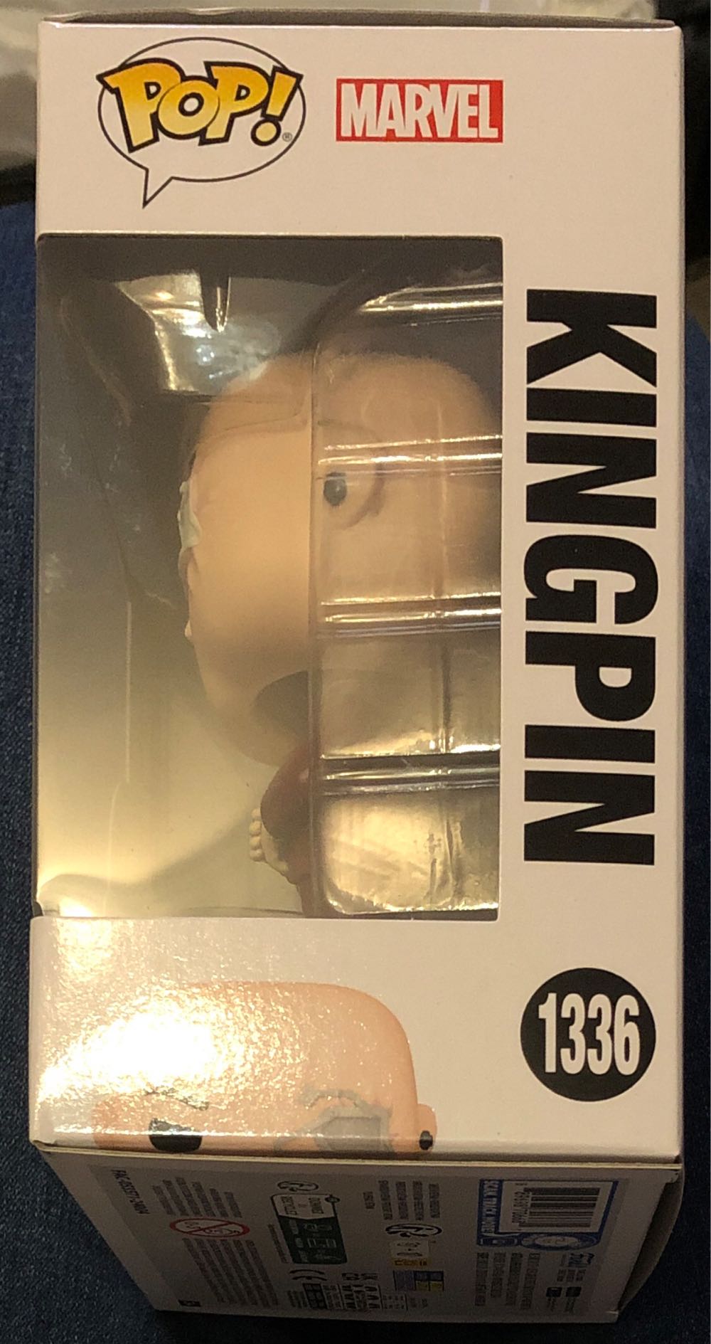 Kingpin  vinyl figure collectible [Barcode 889698706681] - Main Image 3