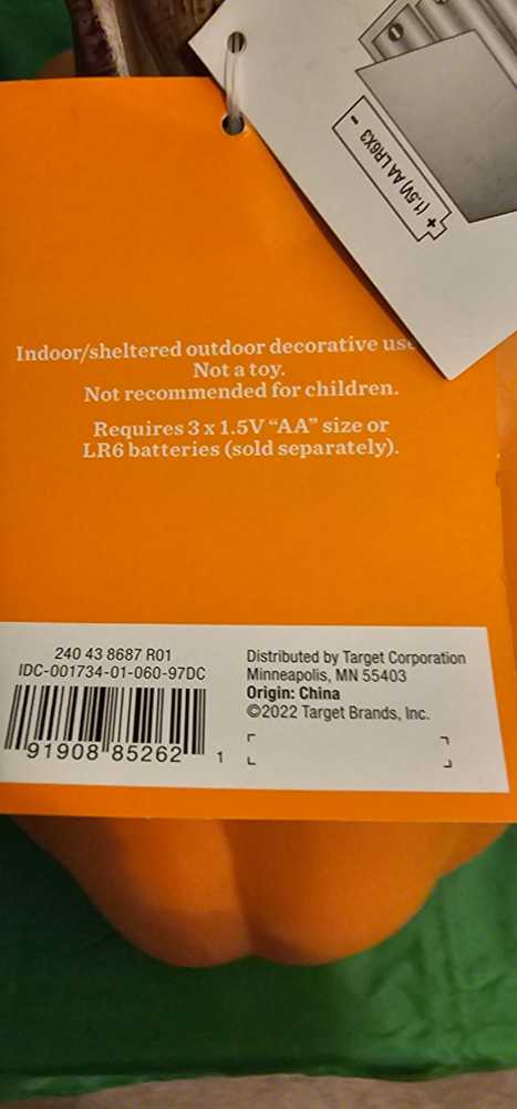 Jack O Lantern   vinyl figure collectible [Barcode 191908852621] - Main Image 4