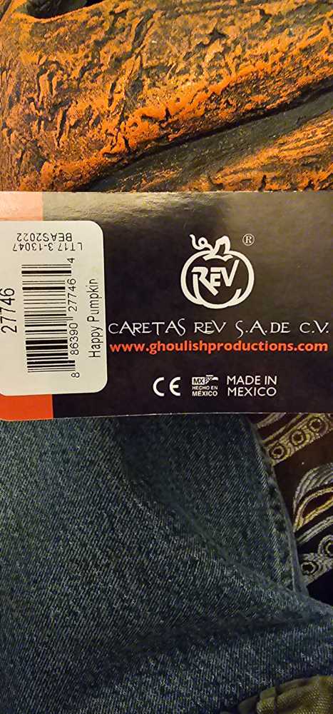 Jack O Lantern   vinyl figure collectible [Barcode 886390277464] - Main Image 3